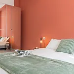 In Corte Privata Doppio Parcheggio Gratuito アパート