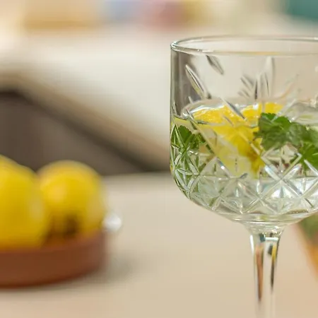 In Corte Privata Doppio Parcheggio Gratuito アパート ボローニャ