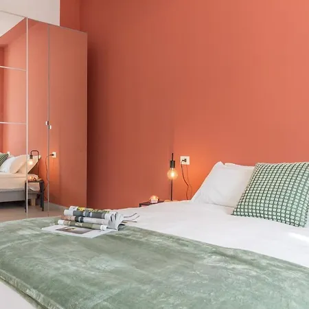 In Corte Privata Doppio Parcheggio Gratuito アパート