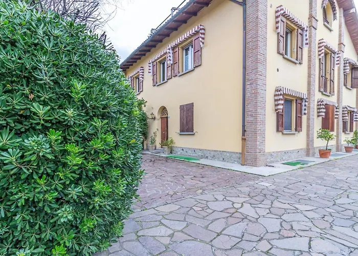 In Corte Privata Doppio Parcheggio Gratuito